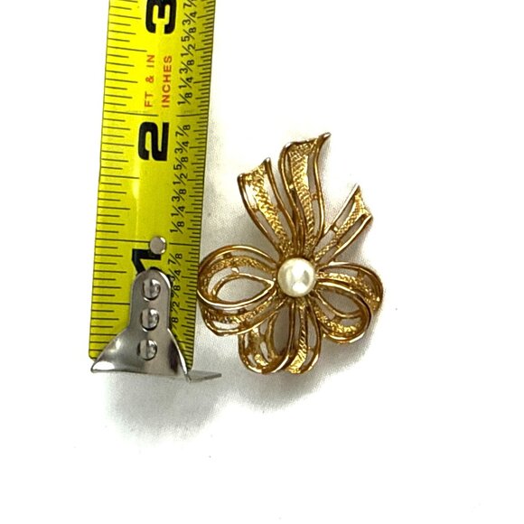 Vintage Gold Tone Bow Brooch with Faux Pearl Center 2” Elegant Pin - Picture 6 of 6
